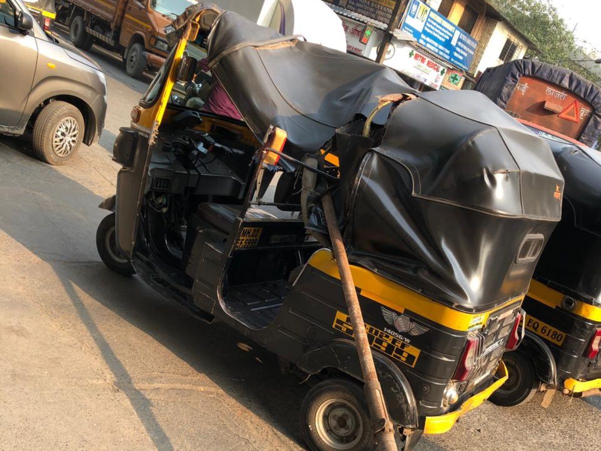 ಆಟೊ ಮೇಲೆ ಪೈಪ್ ಬಿದ್ದು ತಾಯಿ- ಮಗಳು ಮೃತ್ಯು