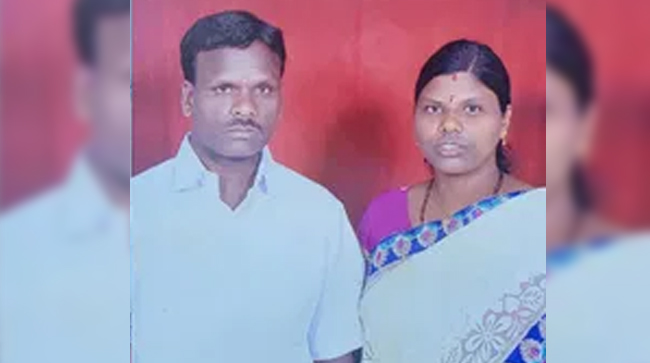 ತುಮಕೂರು: ಪತ್ನಿ, ಮೂವರು ಹೆಣ್ಣು ಮಕ್ಕಳ ಮೇಲೆ ಪೆಟ್ರೋಲ್ ಸುರಿದು ಬೆಂಕಿ ಹಚ್ಚಿದ ಪತಿ