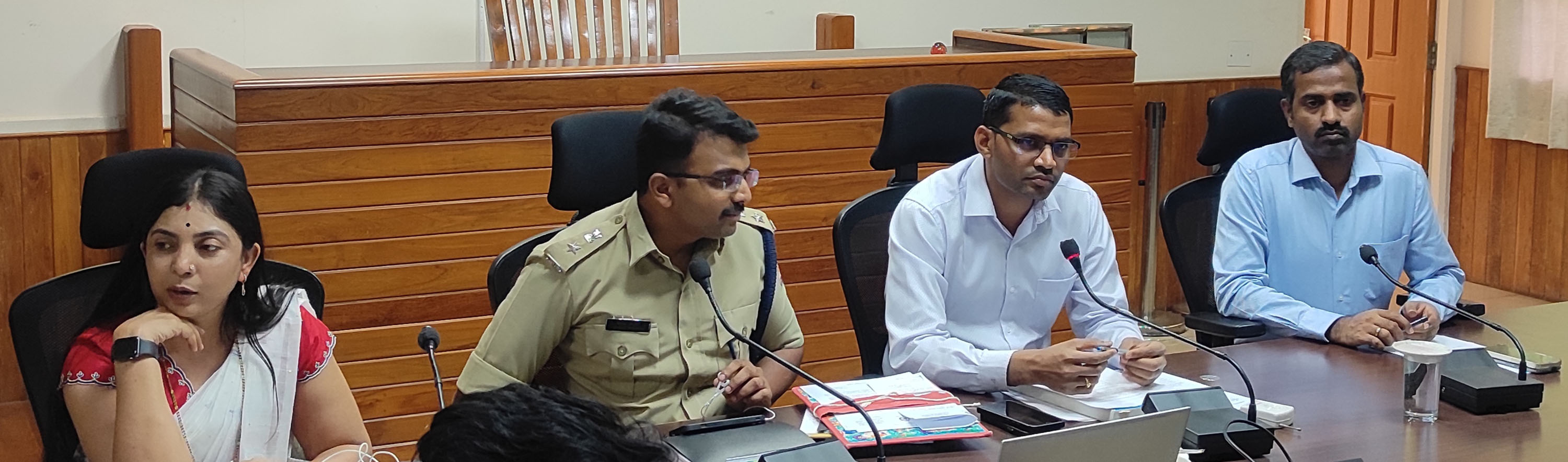 ಉಡುಪಿ ಜಿಲ್ಲೆಯಲ್ಲಿ ಪ್ರಚಾರ ಫಲಕ ಅಳವಡಿಸಲು ಅನುಮತಿ ಪಡೆಯಬೇಕು: ಡಿಸಿ ಕೂರ್ಮಾರಾವ್