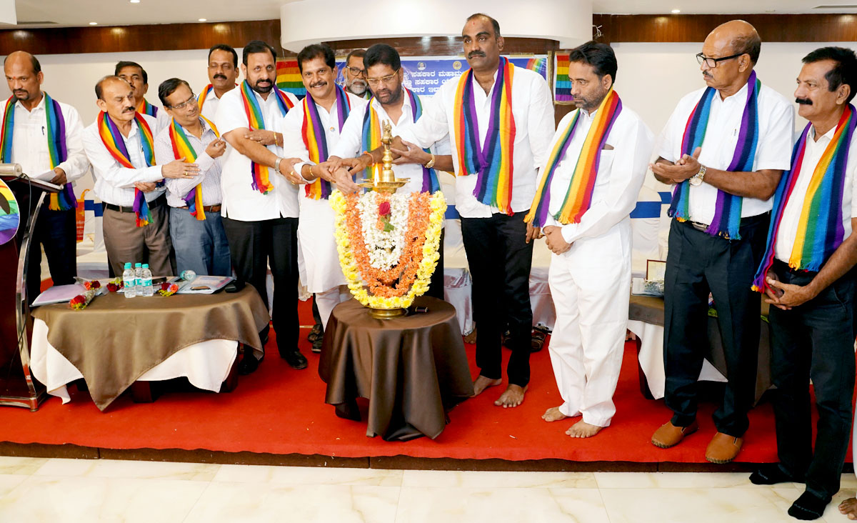 ಸಹಕಾರಿ ಸಂಸ್ಥೆಗಳು ಕಾರ್ಪೋರೇಟ್ ಶೈಲಿಯಲ್ಲಿ ಬೆಳೆಯಬೇಕು: ಡಾ.ಎಂ.ಎನ್. ರಾಜೇಂದ್ರ ಕುಮಾರ್ ಸಲಹೆ