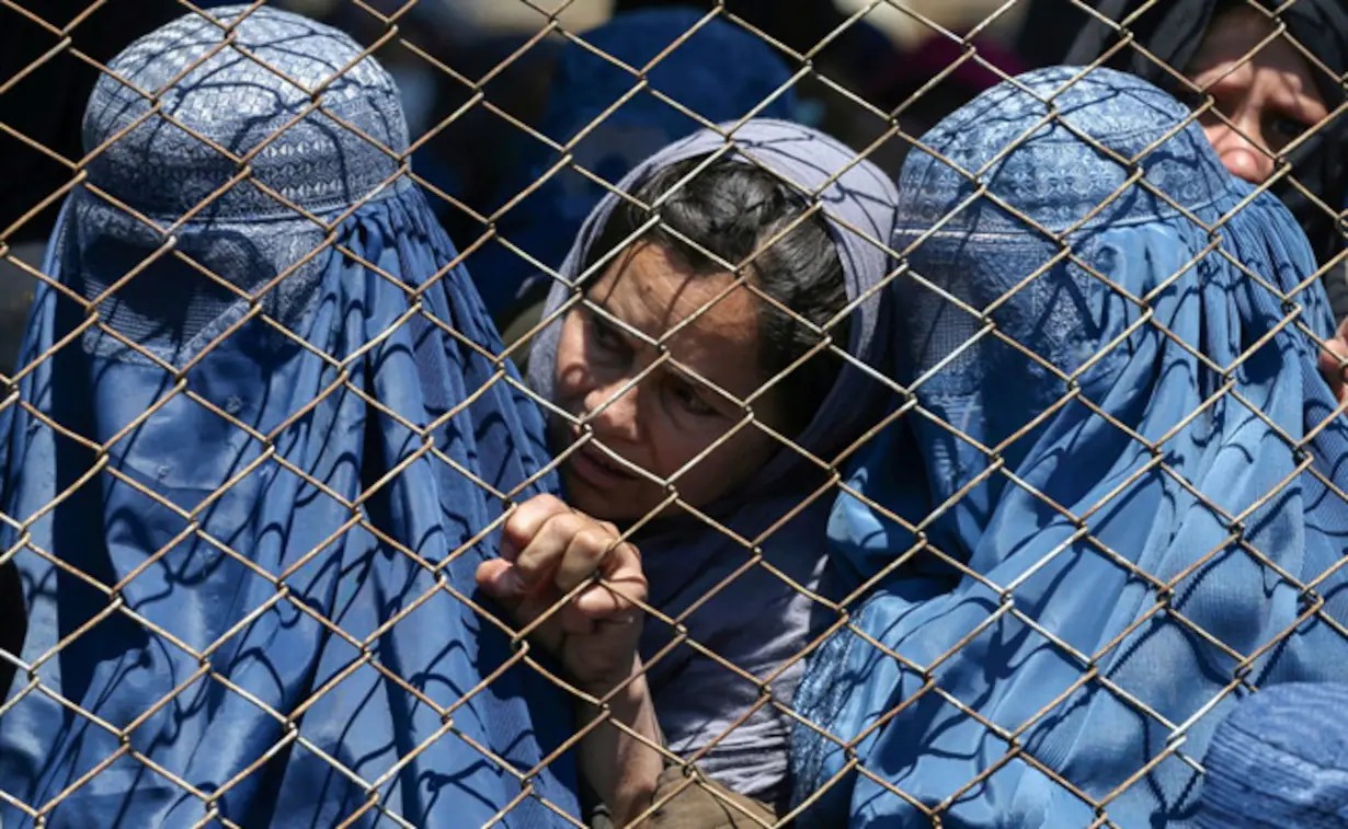 ಮಹಿಳೆಯರ ವಿರುದ್ಧದ ತಾಲಿಬಾನ್ ನಿರ್ಬಂಧ: ಮಾನವೀಯತೆಯ ವಿರುದ್ಧದ ಅಪರಾಧಕ್ಕೆ ಸಮ ಎಂದ ವಿಶ್ವಸಂಸ್ಥೆ ಮಹಿಳೆಯರ ವಿರುದ್ಧದ ತಾಲಿಬಾನ್ ನಿರ್ಬಂಧ: ಮಾನವೀಯತೆಯ ವಿರುದ್ಧದ ಅಪರಾಧಕ್ಕೆ ಸಮ ಎಂದ ವಿಶ್ವಸಂಸ್ಥೆ