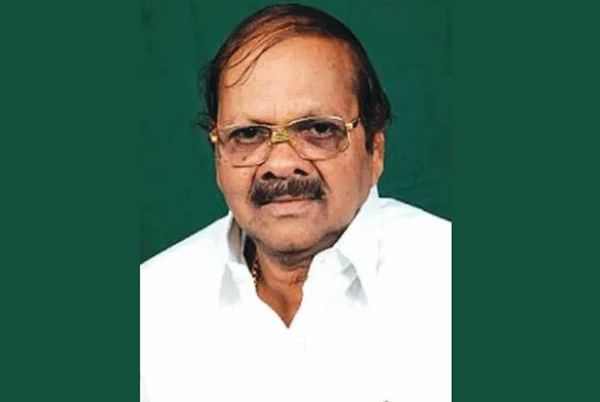 ಕಾರು ಅಪಘಾತ: ಮಾಜಿ ಸಚಿವ ಬಾಬುರಾವ್ ಚಿಂಚನಸೂರ್ ಗೆ ಗಾಯ