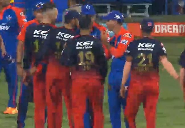 IPL ಪಂದ್ಯದ ನಂತರ ಪರಸ್ಪರ ಕೈಕುಲುಕದ ವಿರಾಟ್ ಕೊಹ್ಲಿ, ಸೌರವ್ ಗಂಗುಲಿ: ವೀಡಿಯೊ ವೈರಲ್