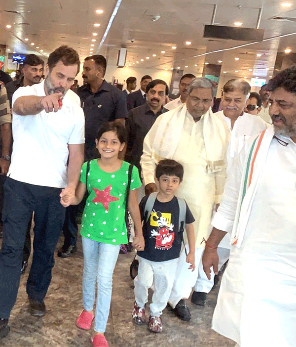 ಕಾಂಗ್ರೆಸ್ ನಿಂದ ಜೈ ಭಾರತ ಸಮಾವೇಶ: ಕೋಲಾರಕ್ಕೆ ಆಗಮಿಸಿದ ರಾಹುಲ್ ಗಾಂಧಿ