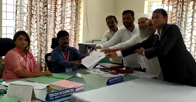 ಸಾಂಕೇತಿಕವಾಗಿ ನಾಮಪತ್ರ ಸಲ್ಲಿಸಿದ ಹಾಸನ ಜೆಡಿಎಸ್ ಅಭ್ಯರ್ಥಿ ಎಚ್‌ ಪಿ ಸ್ವರೂಪ್