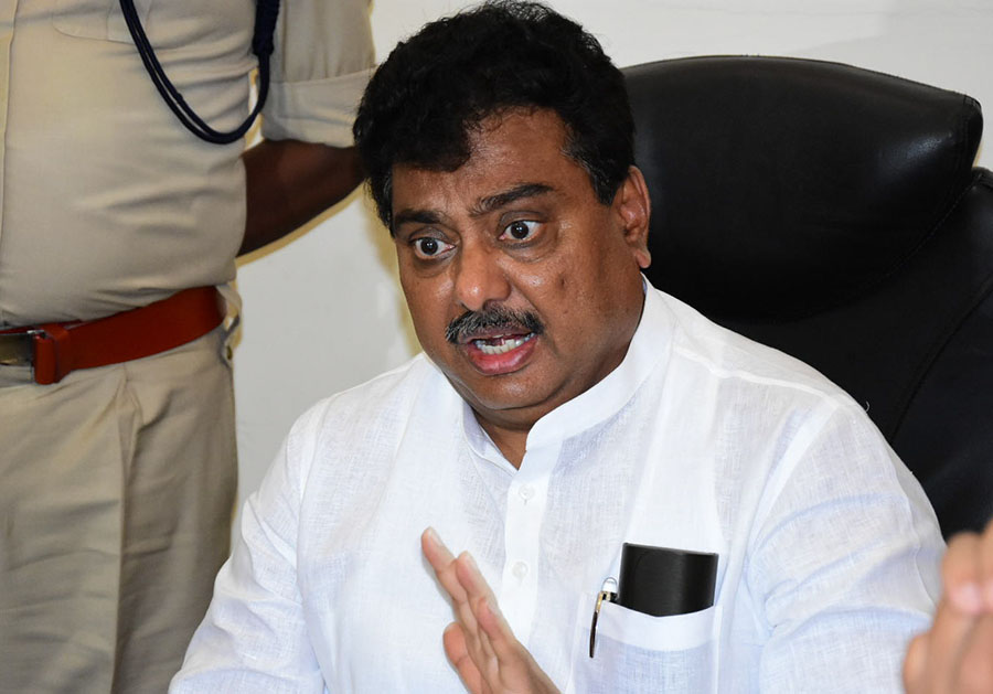 ಆಸ್ತಿ ವಿವರ ಘೋಷಣೆ: ಎಂ.ಬಿ.ಪಾಟೀಲ್ ಶತಕೋಟಿ ಒಡೆಯ