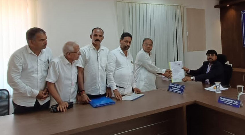 ಬೈಂದೂರು ಕಾಂಗ್ರೆಸ್ ಅಭ್ಯರ್ಥಿ ಗೋಪಾಲ ಪೂಜಾರಿ ನಾಮಪತ್ರ ಸಲ್ಲಿಕೆ