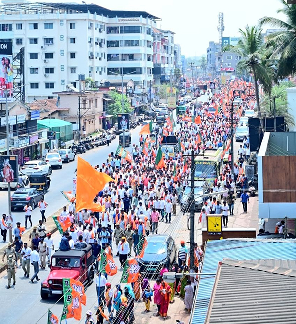 ಯಶ್ಪಾಲ್ ಸುವರ್ಣ ನಾಮಪತ್ರ ಸಲ್ಲಿಕೆಯ ಬೈಕ್ ರ‍್ಯಾಲಿಯಲ್ಲಿ ಚುನಾವಣಾ ನೀತಿ ಸಂಹಿತೆ ಉಲ್ಲಂಘನೆ: ಪ್ರಕರಣ ದಾಖಲು