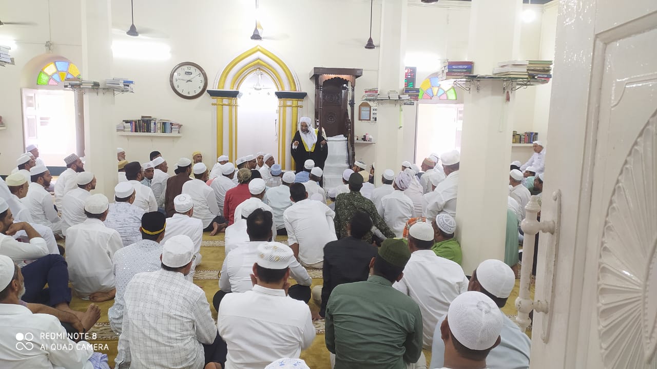 ಉಳ್ಳಾಲ ಕೇಂದ್ರ ಜುಮಾ ಮಸೀದಿಯಲ್ಲಿ ಸಂಭ್ರಮದ ‘ಈದುಲ್ ಫಿತ್ರ್’ ಆಚರಣೆ