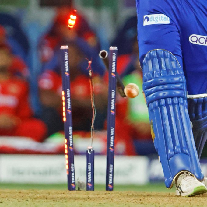 IPL: 24 ಲಕ್ಷ ರೂ. ಮೌಲ್ಯದ ಸ್ಟಂಪ್ ಅನ್ನು ಎರಡು ಬಾರಿ ಪುಡಿಗಟ್ಟಿದ ಅರ್ಷದೀಪ್ ಸಿಂಗ್