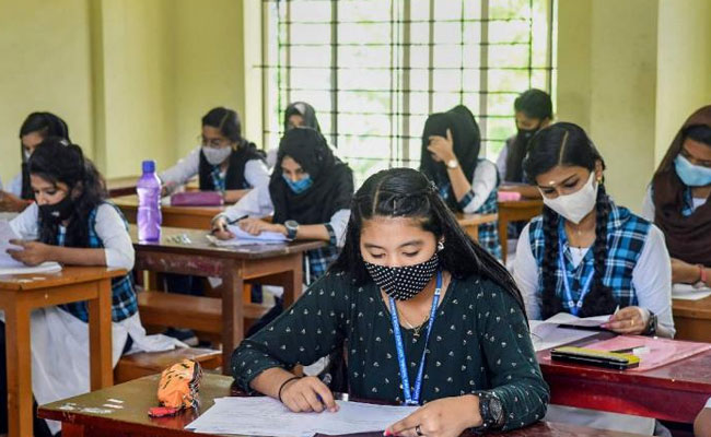 ಪಠ್ಯದಿಂದ ಡಾರ್ವಿನ್‌ ಸಿದ್ಧಾಂತ ಕೈಬಿಟ್ಟ NCERT: 1800ಕ್ಕೂ ಅಧಿಕ ವಿಜ್ಞಾನಿಗಳು, ಶಿಕ್ಷಕರಿಂದ ಬಹಿರಂಗ ಪತ್ರ