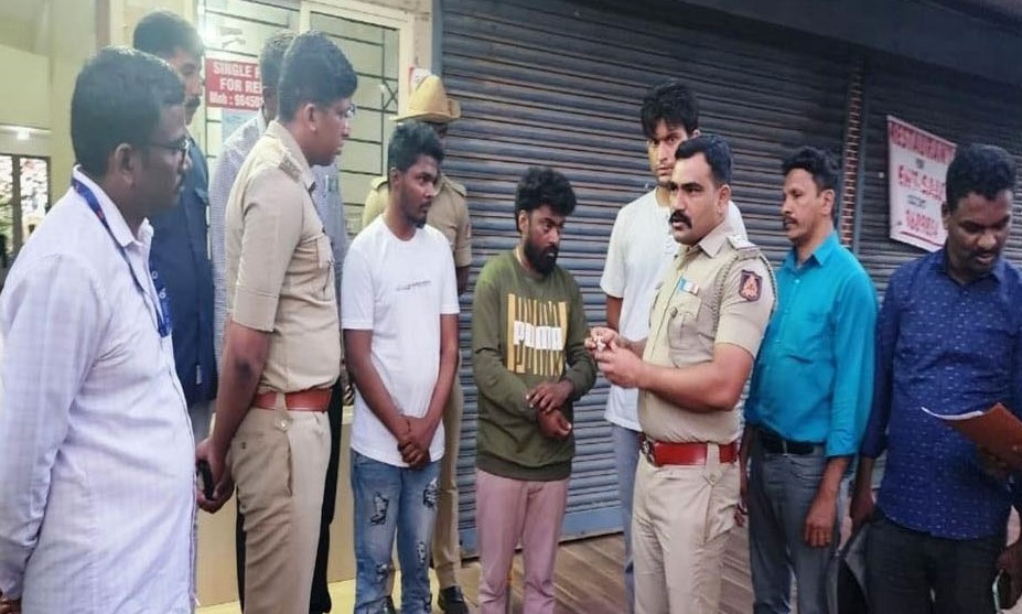 ಮಣಿಪಾಲ: ವಿದ್ಯಾರ್ಥಿ ಸಹಿತ ಮೂವರು ಡ್ರಗ್ಸ್ ಪೆಡ್ಲರ್‌ಗಳ ಬಂಧನ