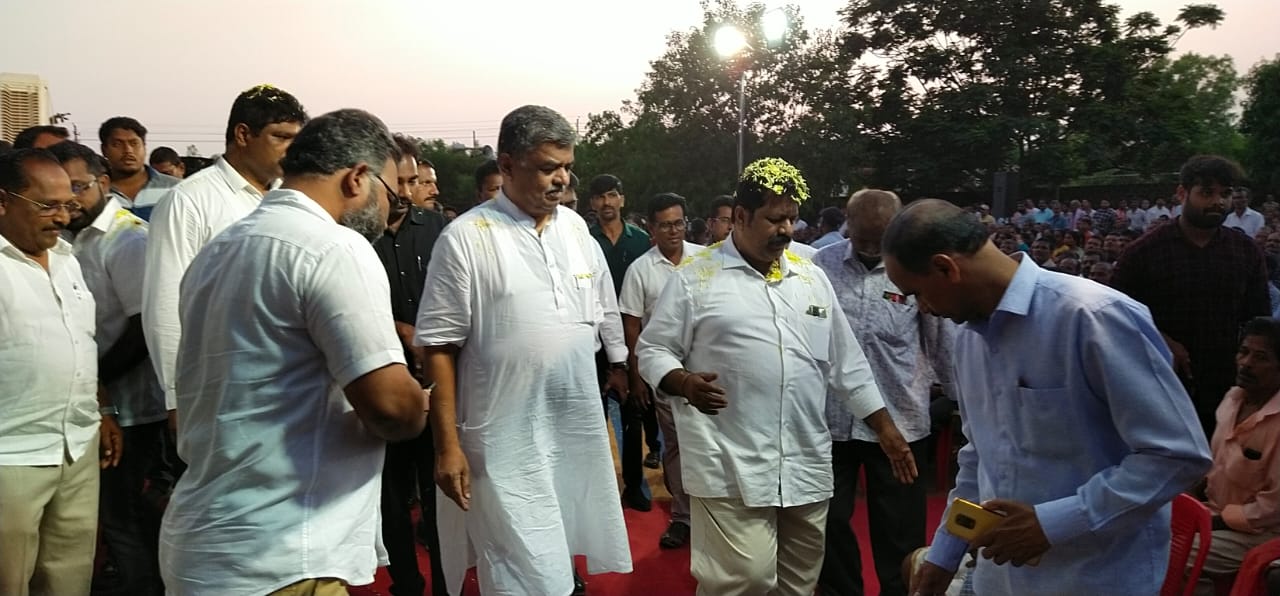 ಗಾಂಧೀಜಿಯ ಹಿಂದೂಧರ್ಮ ಬೇಕೋ ಗೋಡ್ಸೆಯ ಹಿಂದುತ್ವ ಬೇಕೋ ಎಂಬ ಕವಲು ದಾರಿಯಲ್ಲಿ ರಾಷ್ಟ್ರ ನಿಂತಿದೆ: ಬಿ.ಕೆ. ಹರಿಪ್ರಸಾದ್