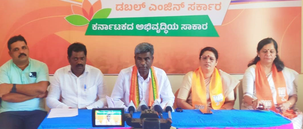 ಗೋಪಾಲ ಪೂಜಾರಿಯನ್ನು ಭಯೋತ್ಪಾದಕ ಎಂದು ಹೇಳಿಲ್ಲ: ಕೋಟ ಶ್ರೀನಿವಾಸ ಪೂಜಾರಿ ಸ್ಪಷ್ಟನೆ