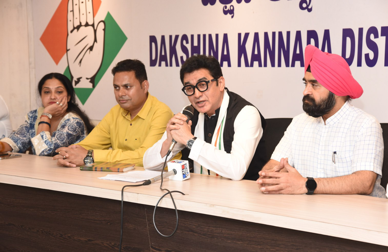 ಬಿಜೆಪಿ ಮಂಗಳೂರಿನ ಮಲ್ಲಿಗೆಯನ್ನು ಮರೆತ್ತಿದ್ದು, ಮೂಲ ಸಂಸ್ಕೃತಿಯನ್ನು ನಾಶಮಾಡಲು ಹೊರಟಿದೆ: ಡಾ. ಅಜಯ್ ಕುಮಾರ್ ಆರೋಪ