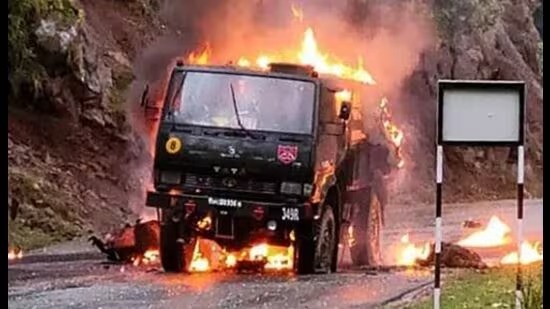 ಪೂಂಚ್ ಭಯೋತ್ಪಾದಕ ದಾಳಿ: ವಿಚಾರಣೆಗಾಗಿ ಸಮನ್ಸ್ ಪಡೆದಿದ್ದ ವ್ಯಕ್ತಿ ಆತ್ಮಹತ್ಯೆ,ಭುಗಿಲೆದ್ದ ಪ್ರತಿಭಟನೆ