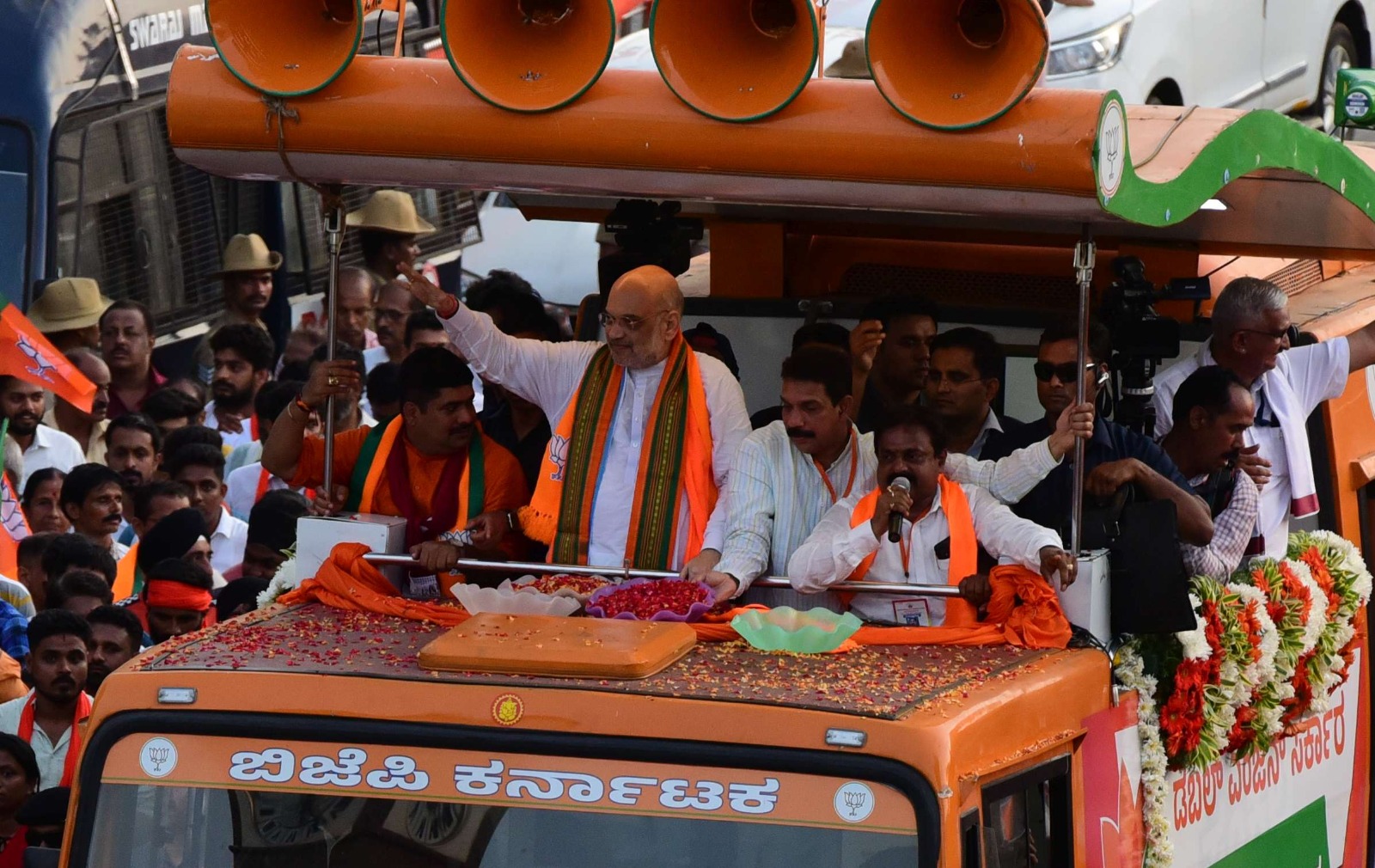 ಮಂಗಳೂರು ನಗರದಲ್ಲಿ  ಅಮಿತ್ ಶಾ ರೋಡ್ ಶೋ