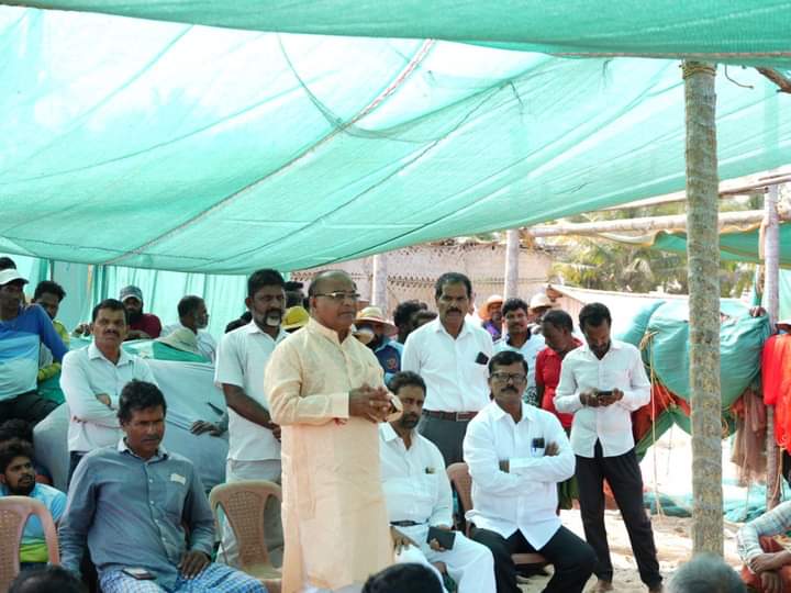 ಮರವಂತೆ ಭಾಗದ ಮೀನುಗಾರರನ್ನು ಭೇಟಿಯಾದ ಗೋಪಾಲ ಪೂಜಾರಿ