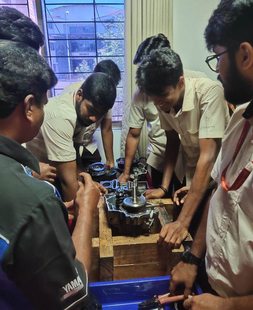 ಹ್ಯಾಂಡ್ಸ್- ಆನ್ ಅಟೋಮೆಟಿವ್ ಕುರಿತು ಕಾರ್ಯಾಗಾರ