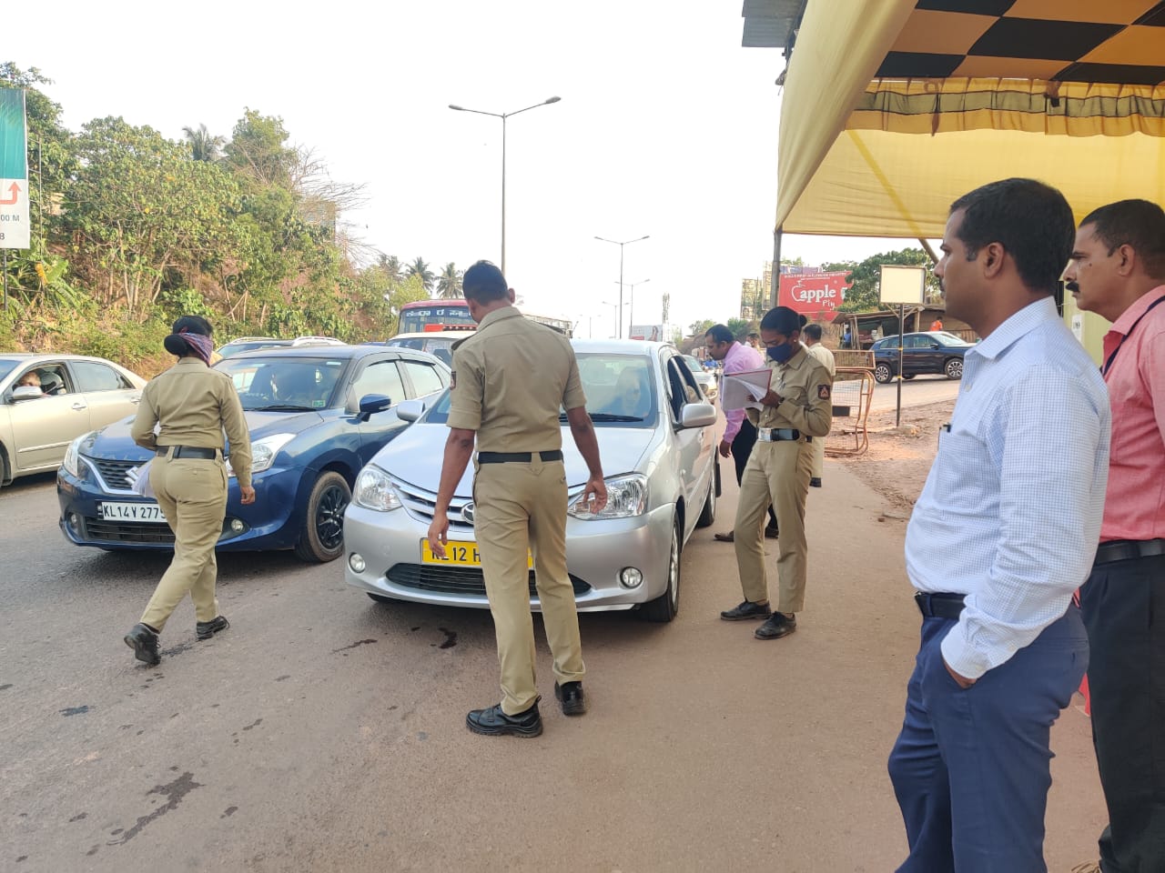 ಚುನಾವಣಾ ಹಿನ್ನೆಲೆ: ದ.ಕ.ಜಿಲ್ಲೆಯಲ್ಲಿ ವಾಹನಗಳ ತಪಾಸಣೆ