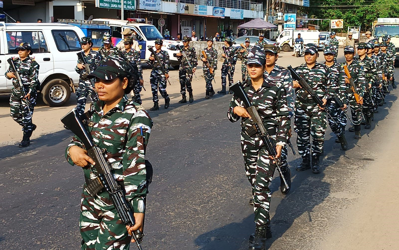 ಚುನಾವಣೆ: ಉಡುಪಿ ಜಿಲ್ಲೆಯ ವಿವಿಧೆಡೆ ಪೊಲೀಸ್ ಪಥ ಸಂಚಲನ