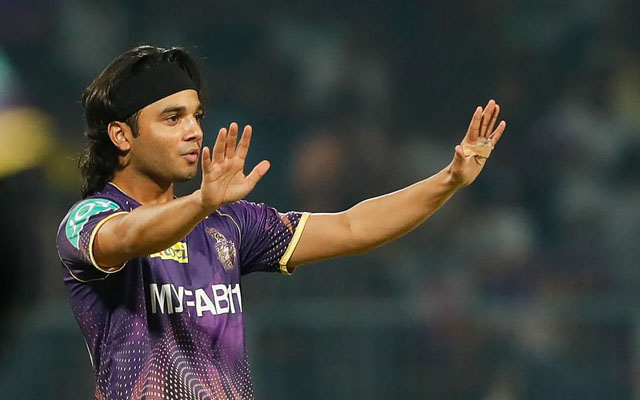 ಚೊಚ್ಚಲ ಐಪಿಎಲ್ ಪಂದ್ಯದಲ್ಲೇ ಆರ್ ಸಿಬಿಯನ್ನು ಕಂಗೆಡಿಸಿ ಎಲ್ಲರ ಗಮನ ಸೆಳೆದ ಕೋಲ್ಕತಾ ಸ್ಪಿನ್ನರ್ ಸುಯಶ್ ಶರ್ಮಾ