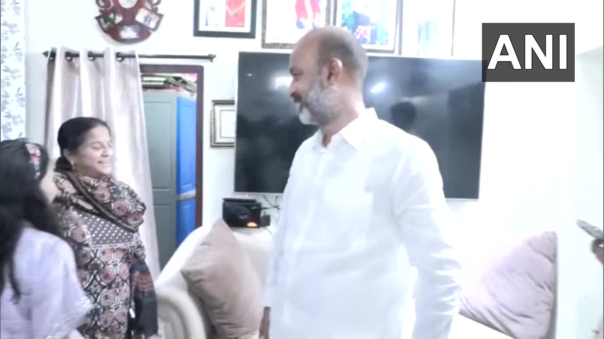 ಎಸ್‌ಎಸ್‌ಸಿ ಪ್ರಶ್ನೆ ಪತ್ರಿಕೆ ಸೋರಿಕೆ ಪ್ರಕರಣ: ತೆಲಂಗಾಣ ಬಿಜೆಪಿ ಮುಖ್ಯಸ್ಥ ,ಸಂಸದ ಬಂಡಿ ಸಂಜಯ್ ಗೆ ಜಾಮೀನು