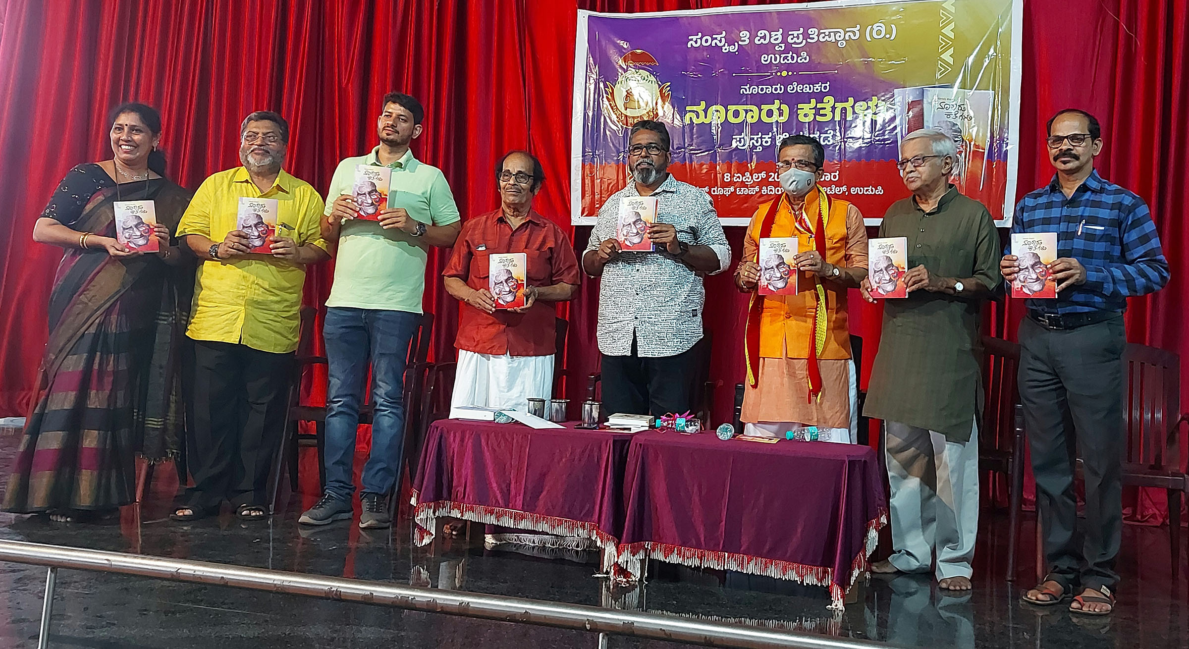 ಕತೆಗಾರ, ಕವಿಗೆ ಜಗತ್ತು ಭಯ ಪಡುತ್ತದೆ: ಜೋಗಿ