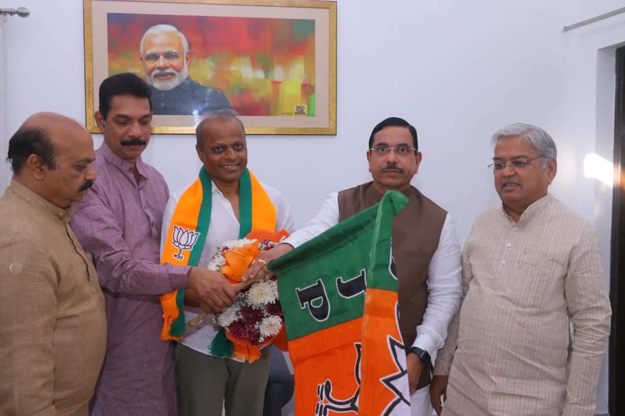 ಕೈ ತಪ್ಪಿದ ಟಿಕೆಟ್: ಕಾಂಗ್ರೆಸ್ ತೊರೆದು ಬಿಜೆಪಿ ಸೇರಿದ ಮಾಜಿ MLC ನಾಗರಾಜ ಛಬ್ಬಿ