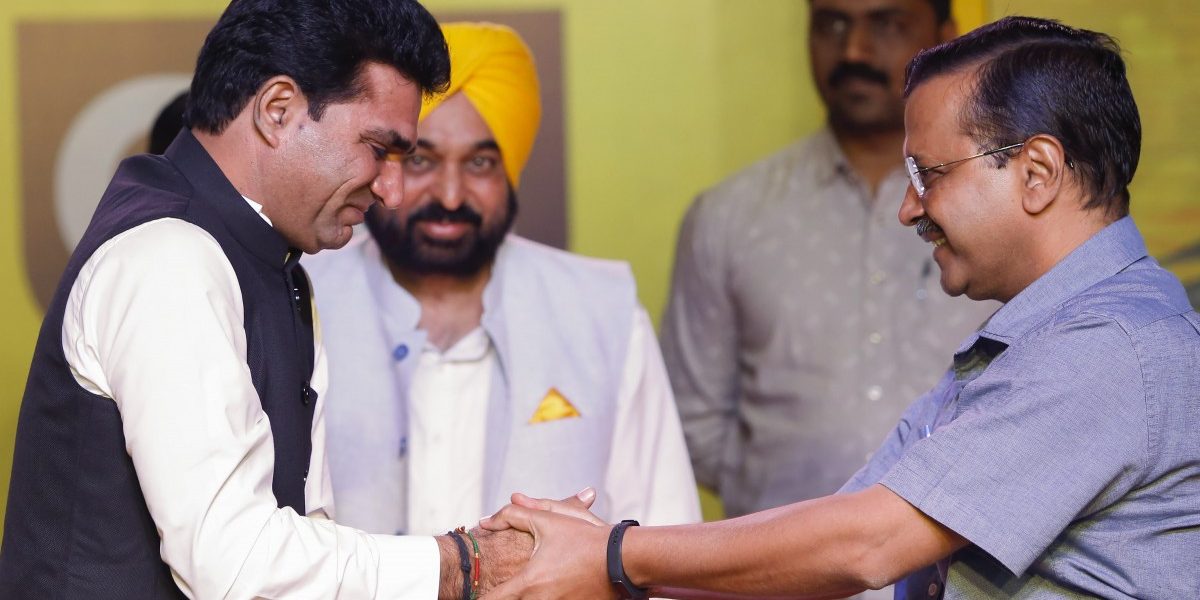 ಮನ್ ಕಿ ಬಾತ್ಗೆ 830 ರೂ. ಕೋಟಿ ವೆಚ್ಚವಾಗಿದೆ ಎಂದು ಆರೋಪಿಸಿದ್ದ ಗುಜರಾತ್ ಆಪ್ ಮುಖ್ಯಸ್ಥನ ವಿರುದ್ಧ ಕೇಸು ದಾಖಲು