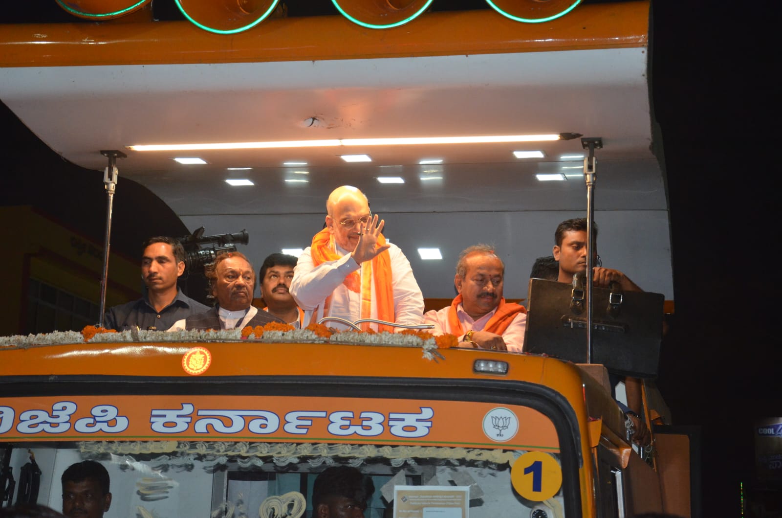 ಶಿವಮೊಗ್ಗ ನಗರದಲ್ಲಿ ಕೇಂದ್ರ ಗೃಹ ಸಚಿವ ಅಮಿತ್ ಶಾ ರೋಡ್ ಶೋ