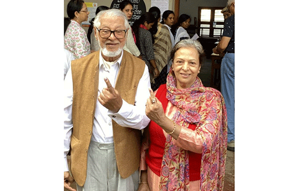 ಮಡಿಕೇರಿ: ಸತತ 30ನೇ ಬಾರಿ ಮೊದಲ ಮತದಾರರಾಗಿ ಹಕ್ಕು ಚಲಾಯಿಸಿದ ಮಿಟ್ಟು ಚಂಗಪ್ಪ!