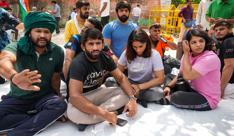 ಸಂಸದ ಬ್ರಿಜ್ ಭೂಷಣ್ ವಿರುದ್ಧದ ತನಿಖೆಯ ಸ್ಥಿತಿಗತಿ ವರದಿ ಸಲ್ಲಿಸುವಂತೆ ಸೂಚನೆ