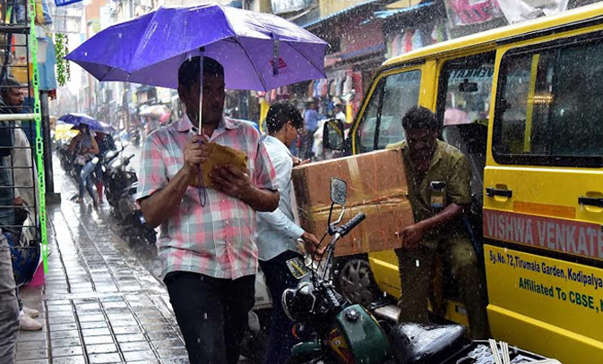 ರಾಜ್ಯಾದ್ಯಂತ ಇಂದು ಭಾರೀ ಮಳೆ ಸಾಧ್ಯತೆ: 3 ಜಿಲ್ಲೆಗಳಿಗೆ ‘ಯೆಲ್ಲೊ ಅಲರ್ಟ್’
