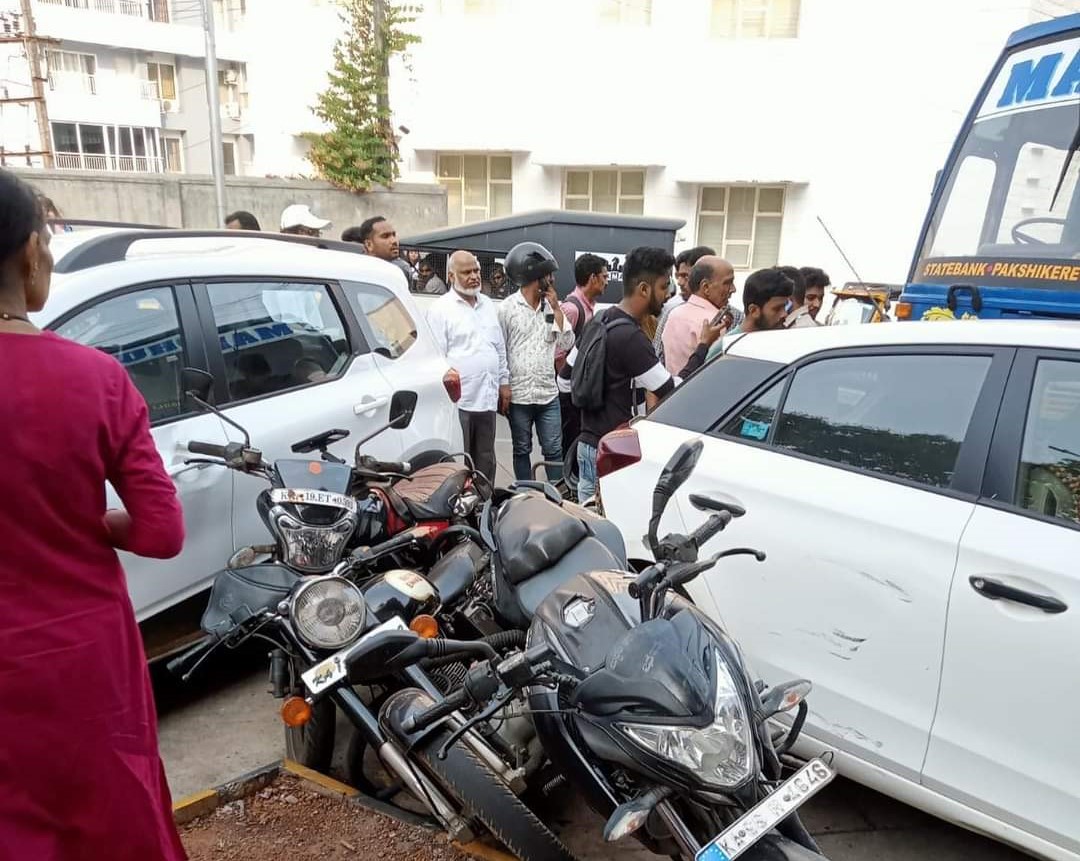 ಮಂಗಳೂರು: ಸರಣಿ ಅಪಘಾತ; 10ಕ್ಕೂ ಅಧಿಕ ವಾಹನಗಳು ಜಖಂ