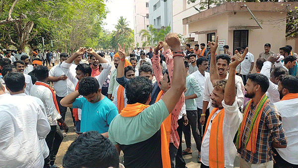ದ.ಕ.: ಏಳು ಕ್ಷೇತ್ರಗಳಲ್ಲಿ ಬಿಜೆಪಿ, ಒಂದರಲ್ಲಿ ಕಾಂಗ್ರೆಸ್ ಮುನ್ನಡೆ