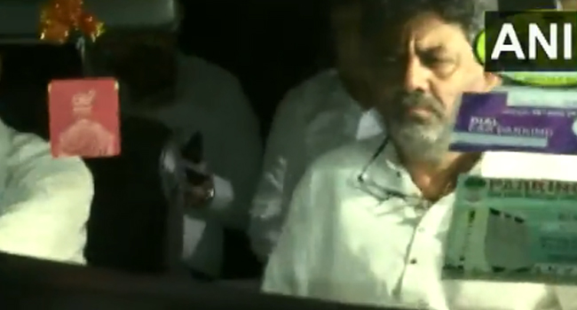 ಸಿಎಂ ಆಯ್ಕೆ ಕಗ್ಗಂಟು | ಸಿದ್ದರಾಮಯ್ಯ ಬೆನ್ನಲ್ಲೇ ಕೆ.ಸಿ.ವೇಣುಗೋಪಾಲ್ ​ರನ್ನು ಭೇಟಿಯಾದ ಡಿಕೆಶಿ