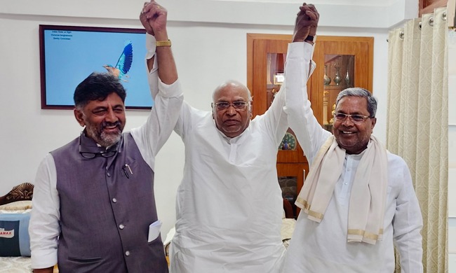 ಕನ್ನಡಿಗರ ಹಿತ ರಕ್ಷಣೆಗೆ ನಮ್ಮ ಕೈಗಳು ಸದಾ ಒಂದಾಗಿರಲಿವೆ...: ಸಿಎಂ ಘೋಷಣೆ ನಂತರ ಸಿದ್ದರಾಮಯ್ಯ ಮೊದಲ ಪ್ರತಿಕ್ರಿಯೆ