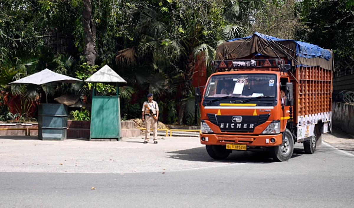ಚೆನ್ನೈನಲ್ಲಿ ಕೆಟ್ಟು ನಿಂತ ರಿಸರ್ವ್ ಬ್ಯಾಂಕ್ ಆಫ್ ಇಂಡಿಯಾಗೆ ಸೇರಿದ್ದ ರೂ. 535 ಕೋಟಿ ಹೊತ್ತು ಸಾಗುತ್ತಿದ್ದ ಟ್ರಕ್‌