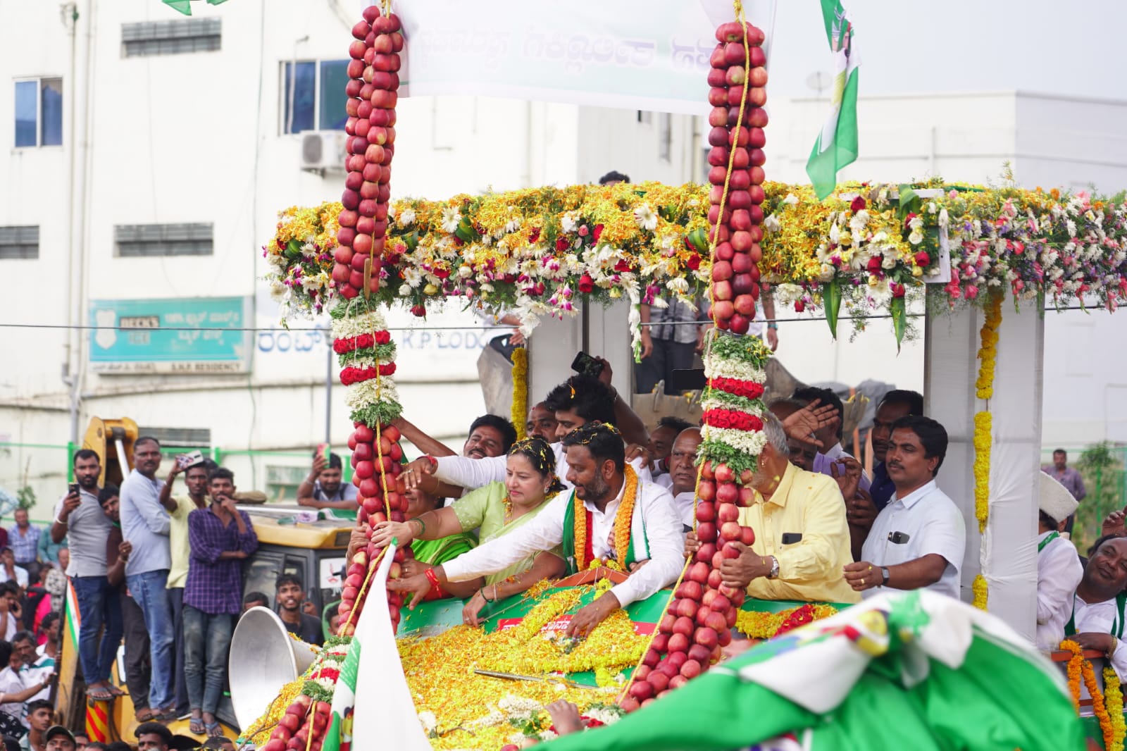 ಲೋಕಭಾ ಚುನಾವಣೆಗೆ ದೇವೇಗೌಡರು ಹಾಸನದಿಂದ ಸ್ಪರ್ಧಿಸುವುದಾರೆ ಪ್ರಜ್ವಲ್ ನಿಲ್ಲಲ್ಲ: ಭವಾನಿ ರೇವಣ್ಣ