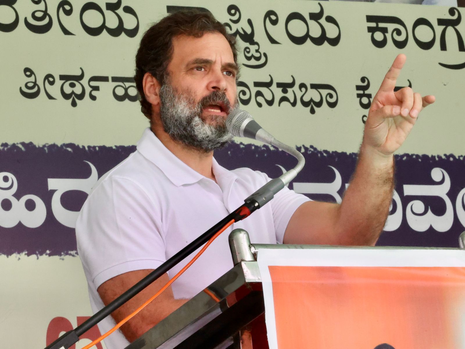 ಕಾಂಗ್ರೆಸ್ ಕಾರ್ಯಕರ್ತರು ದ್ವೇಷದ ಮಾರುಕಟ್ಟೆಯಲ್ಲಿ ಪ್ರೀತಿಯ ಅಂಗಡಿ ತೆರೆದಿದ್ದಾರೆ: ರಾಹುಲ್ ಗಾಂಧಿ ಕಾಂಗ್ರೆಸ್ ಕಾರ್ಯಕರ್ತರು ದ್ವೇಷದ ಮಾರುಕಟ್ಟೆಯಲ್ಲಿ ಪ್ರೀತಿಯ ಅಂಗಡಿ ತೆರೆದಿದ್ದಾರೆ: ರಾಹುಲ್ ಗಾಂಧಿ