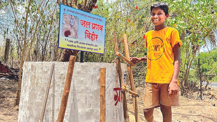 ತಾಯಿಯ ಶ್ರಮ ತಪ್ಪಿಸಲು ಬಾವಿ ತೋಡಿದ ಆದಿವಾಸಿ ಬಾಲಕ