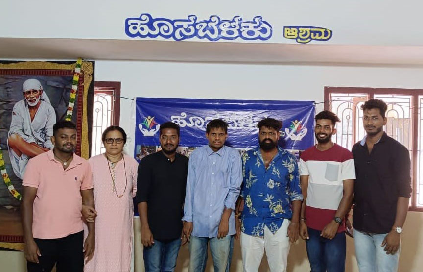 ಅಸಹಾಯಕ ಸ್ಥಿತಿಯಲ್ಲಿದ್ದ ಕಿವುಡ ಮೂಗ ಯುವಕನ ರಕ್ಷಣೆ ಅಸಹಾಯಕ ಸ್ಥಿತಿಯಲ್ಲಿದ್ದ ಕಿವುಡ ಮೂಗ ಯುವಕನ ರಕ್ಷಣೆ