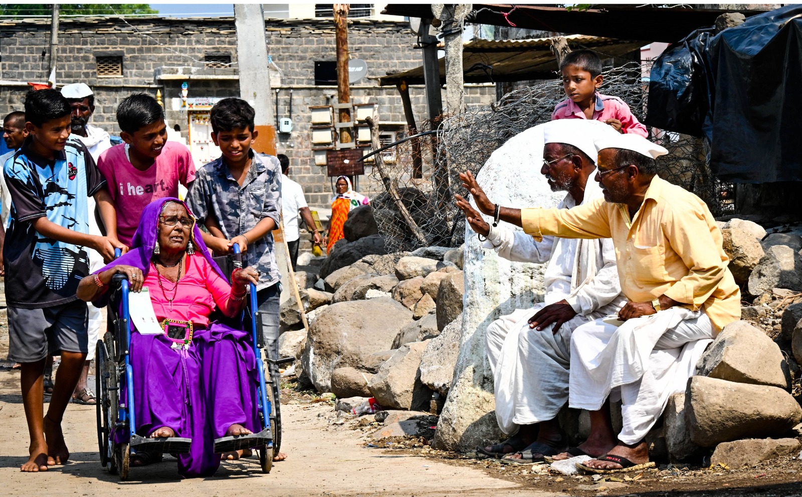 ಚುನಾವಣಾ ಆಯೋಗದ ‘ಛಾಯಾಚಿತ್ರ ಸ್ಪರ್ಧೆ’; ತಾಜುದ್ದೀನ್ ಆಝಾದ್‍ಗೆ ಪ್ರಥಮ, ಇಂದ್ರಕುಮಾರ್ ಗೆ ದ್ವೀತಿಯ ಬಹುಮಾನ