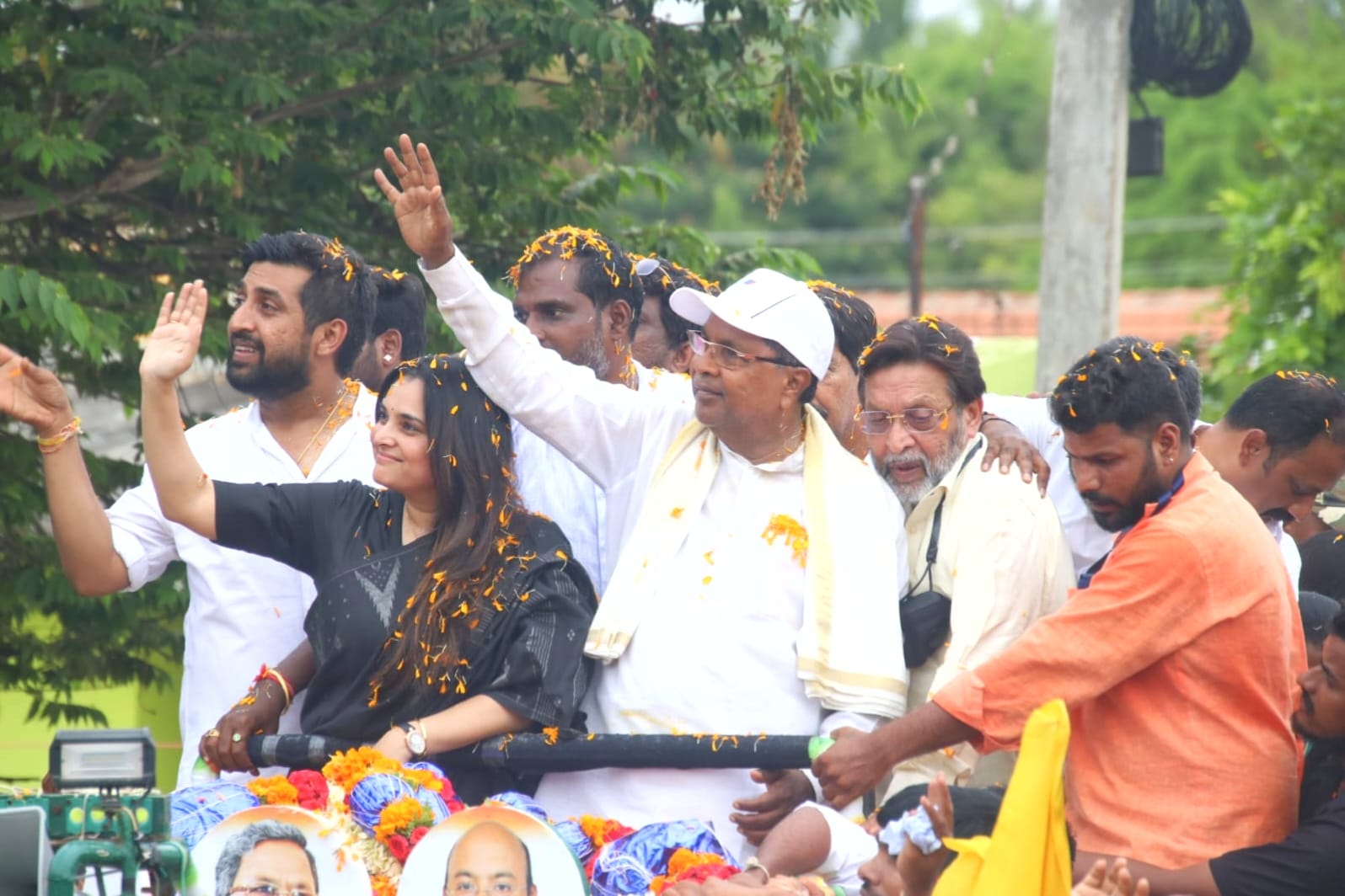 ಸಿದ್ದರಾಮಯ್ಯರನ್ನು ಅತಿ ಹೆಚ್ಚು ಮತಗಳ ಅಂತರದಿಂದ ಗೆಲ್ಲಿಸಿ: ವರುಣಾದಲ್ಲಿ ನಟಿ ರಮ್ಯಾ