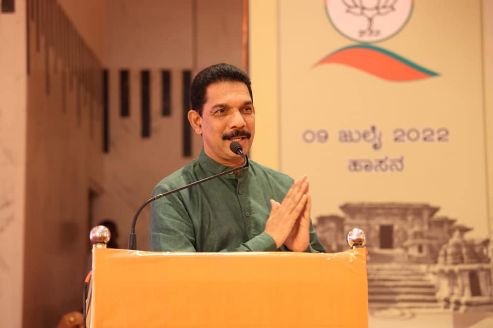 ಬಿಜೆಪಿ ರಾಜ್ಯಾಧ್ಯಕ್ಷ ನಳಿನ್ ಕುಮಾರ್ ಕಟೀಲ್ ಗೆ ಚುನಾವಣಾ ಆಯೋಗ ನೋಟಿಸ್