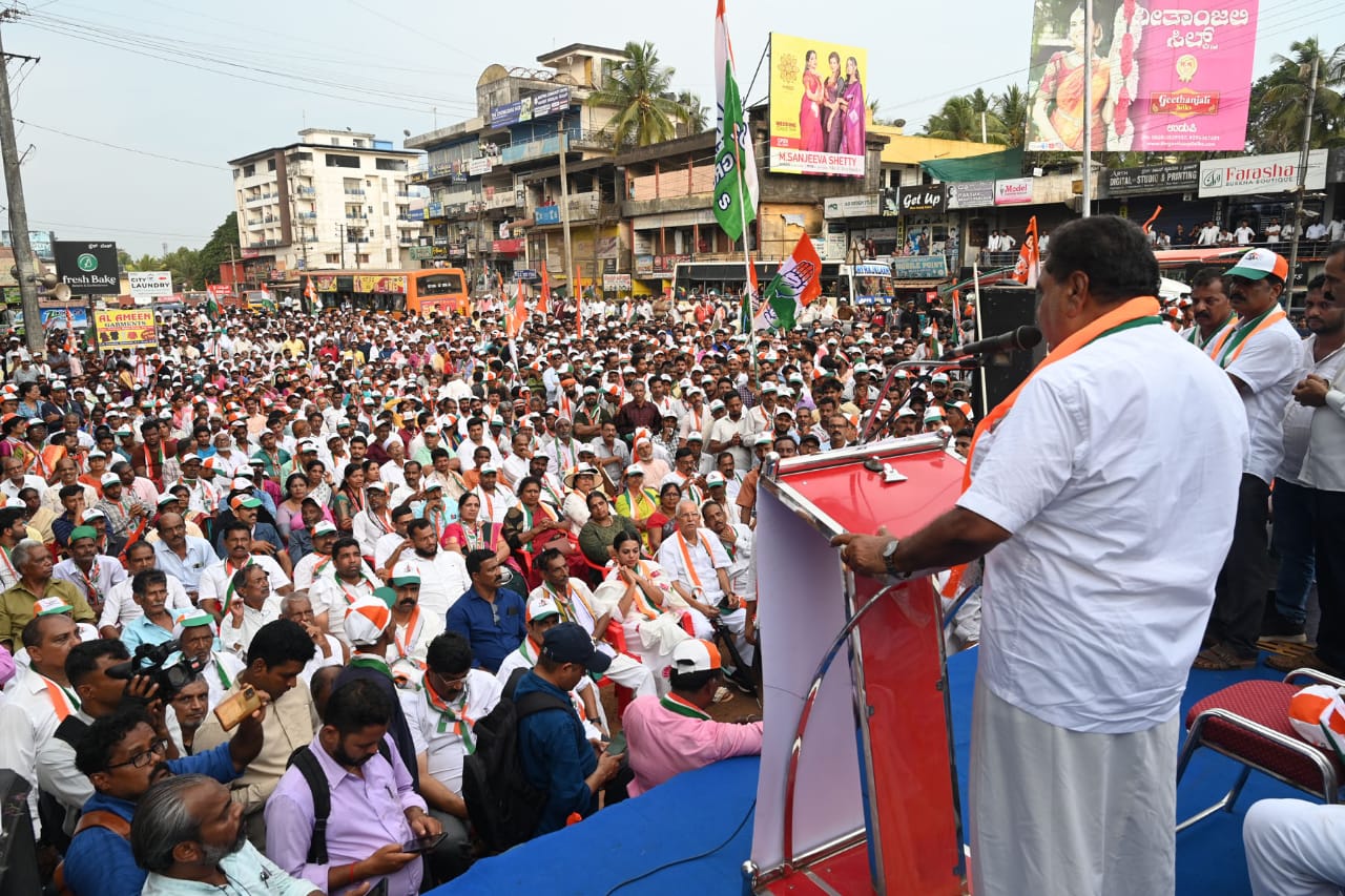 ಬಂಟ್ವಾಳ : ರಮಾನಾಥ ರೈ ರೋಡ್ ಶೋ; ಮತಯಾಚನೆ