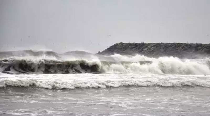 ಪಾಕಿಸ್ತಾನಕ್ಕೆ ಚಂಡಮಾರುತದ ಭೀತಿ: ತಗ್ಗು ಪ್ರದೇಶಗಳ ನಿವಾಸಿಗಳ ಸ್ಥಳಾಂತರ