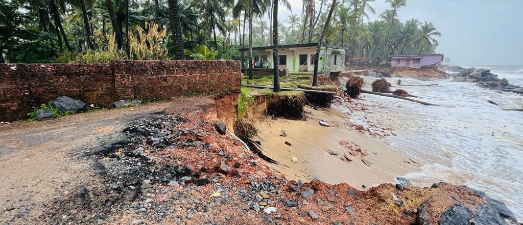 ಕರಾವಳಿ ಭಾಗದಲ್ಲಿ  ಹೈವೇವ್ ಅಲರ್ಟ್ ಘೋಷಣೆ: ಸಮುದ್ರ ಅಬ್ಬರ ಹೆಚ್ಚಳ ಸಾಧ್ಯತೆ