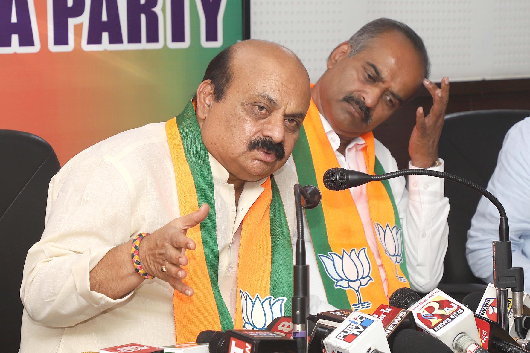 ಹೊಂದಾಣಿಕೆ ರಾಜಕಾರಣ ಆರೋಪ; ಸಂಸದ ಪ್ರತಾಪ್​ ಸಿಂಹಗೆ ಬೊಮ್ಮಾಯಿ ತಿರುಗೇಟು